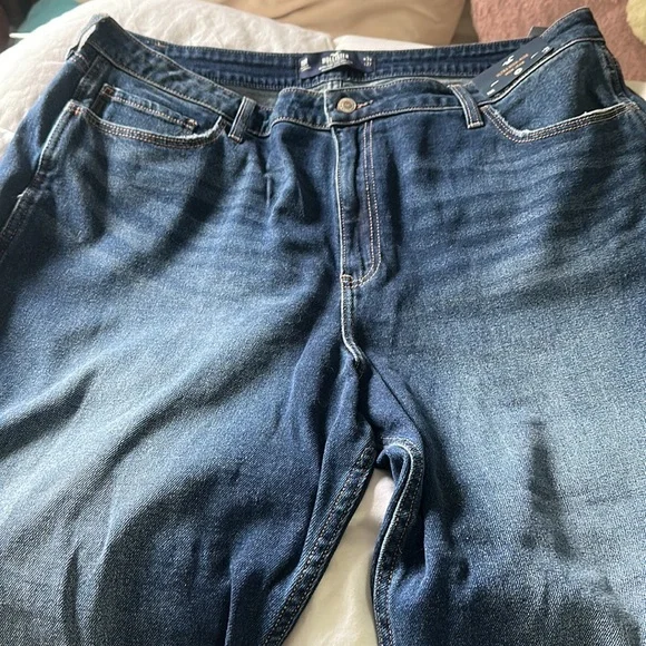 Hollister Ultra high rise Mom Jean vintage stretch 19R W34, L27 dark wash NWT - Picture 7 of 12